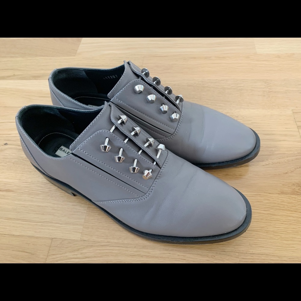 Balenciaga grey leather oxfords with silver stud